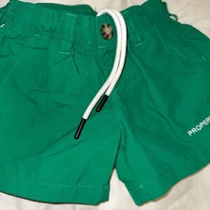 Properly tied Mallard shorts lot 2T EUC